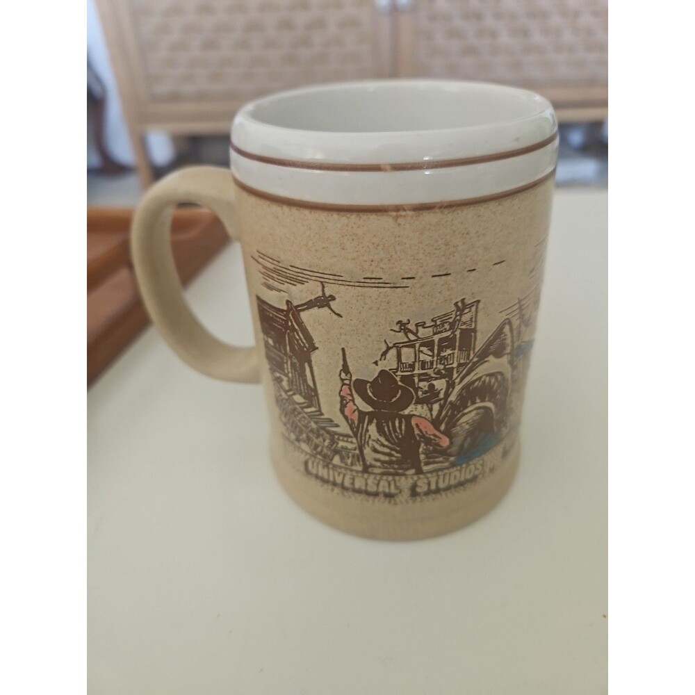 Vintage Karol Western Universal Studios King Kong, Jaws Coffee Mug